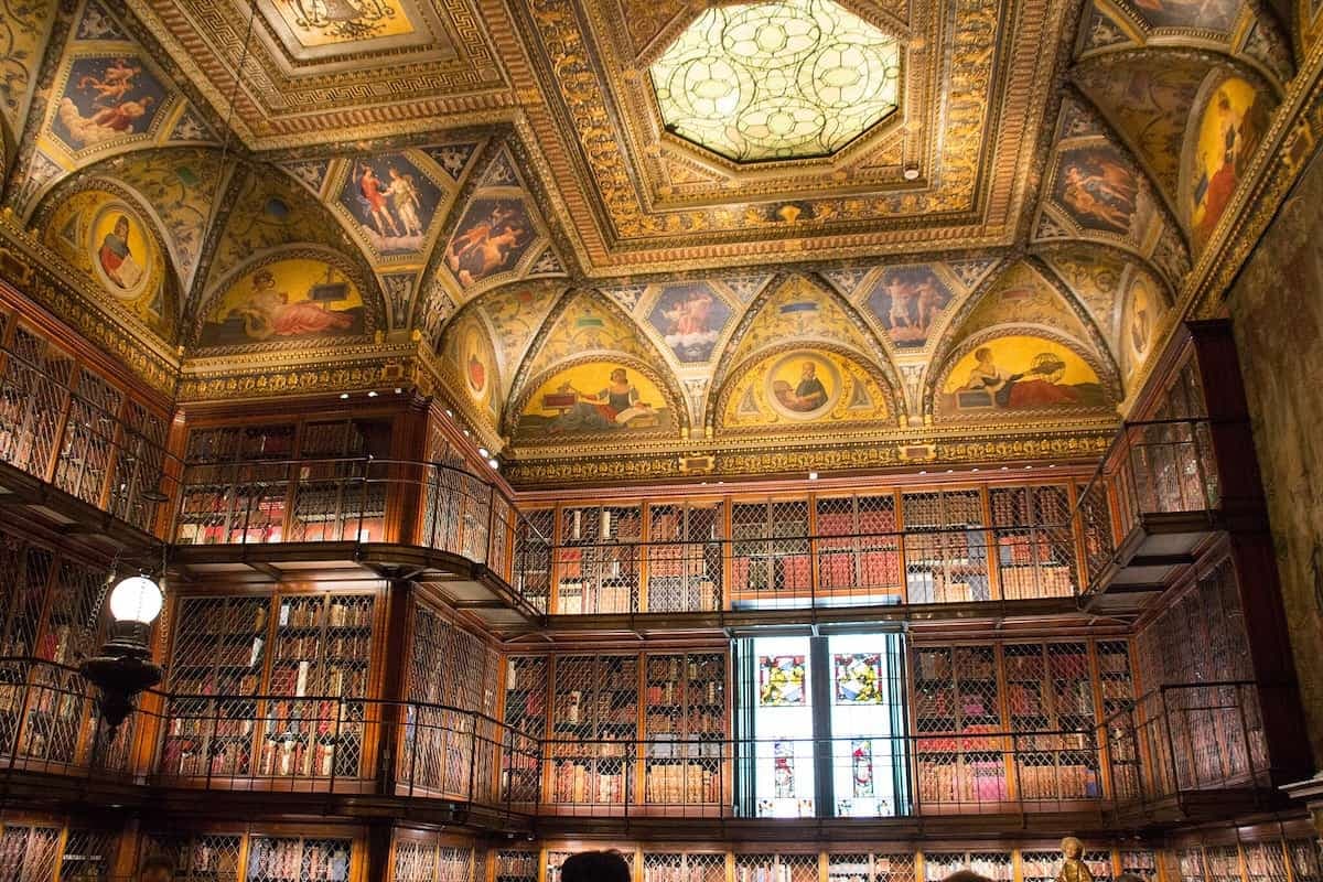 La New York letteraria: itinerario tra libri, scrittori e luoghi iconici