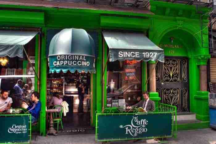 Il famoso Caffè Reggio a New York