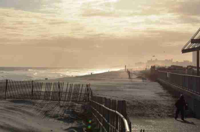 La spiaggia di Rockaway, nel Queens
