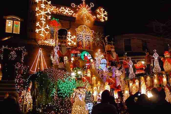 Tour delle case di Dyker Heights, Brooklyn