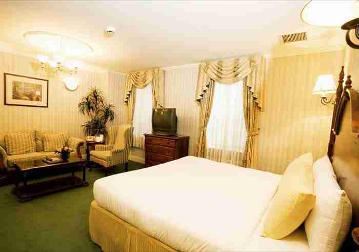 Hotel Stanford