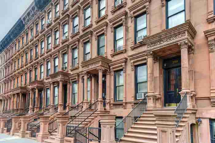 I tipici palazzi in brownstones di New York