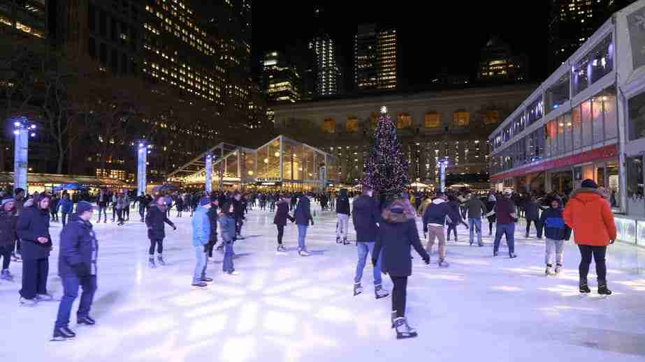 Pista di pattinaggio a Bryant Park