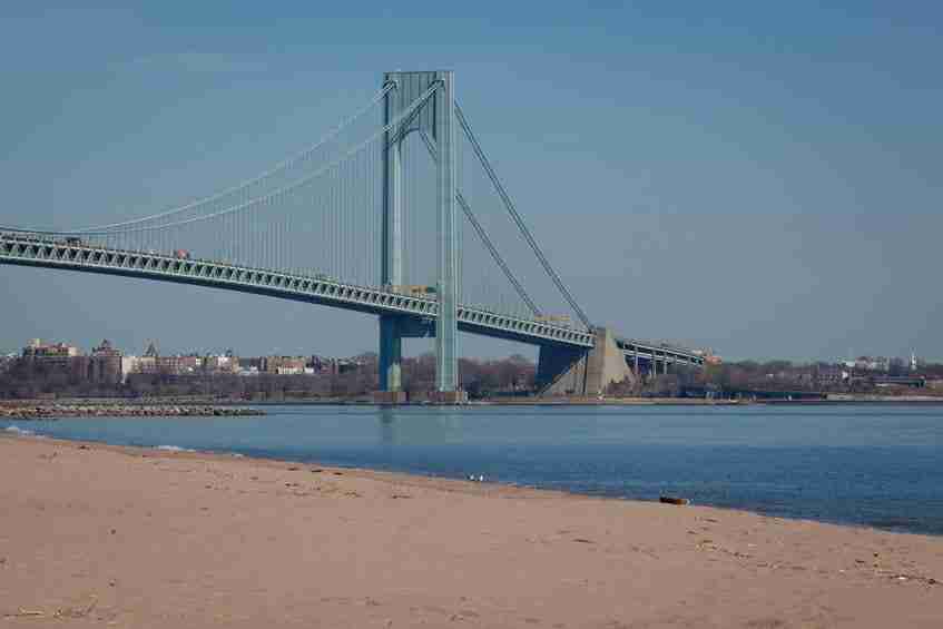 Il ponte di Verrazzano visto da Fort Wadsworth 