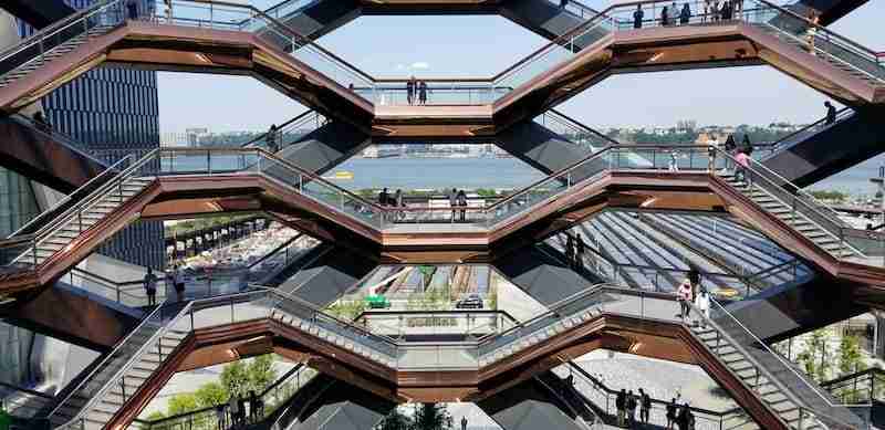 La vista da The Vessel in Hudson Yards, New York