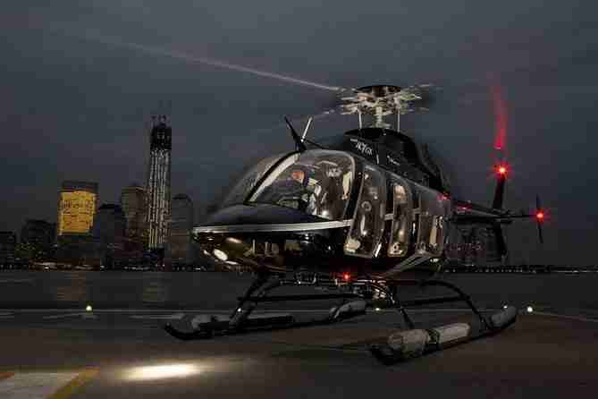 Giro notturno in elicottero a New York