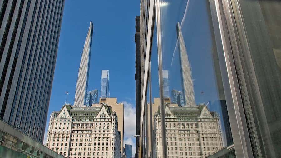 111 West 57th Street conosciuto anche Come Steinway Tower a Midtown Manhattan