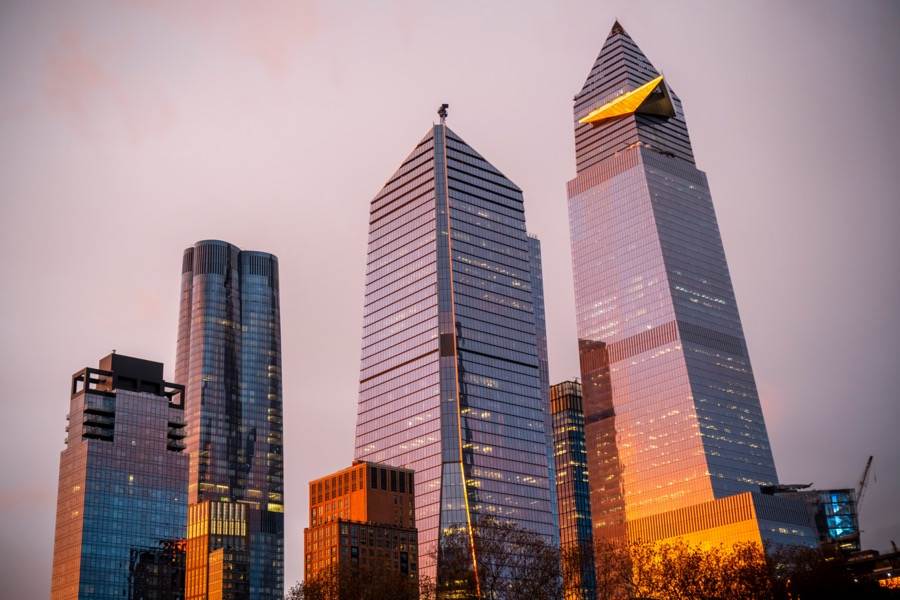 30 Hudson Yards è il grattacielo sulla destra con una terrazza all'esterno che ospita l'osservatorio