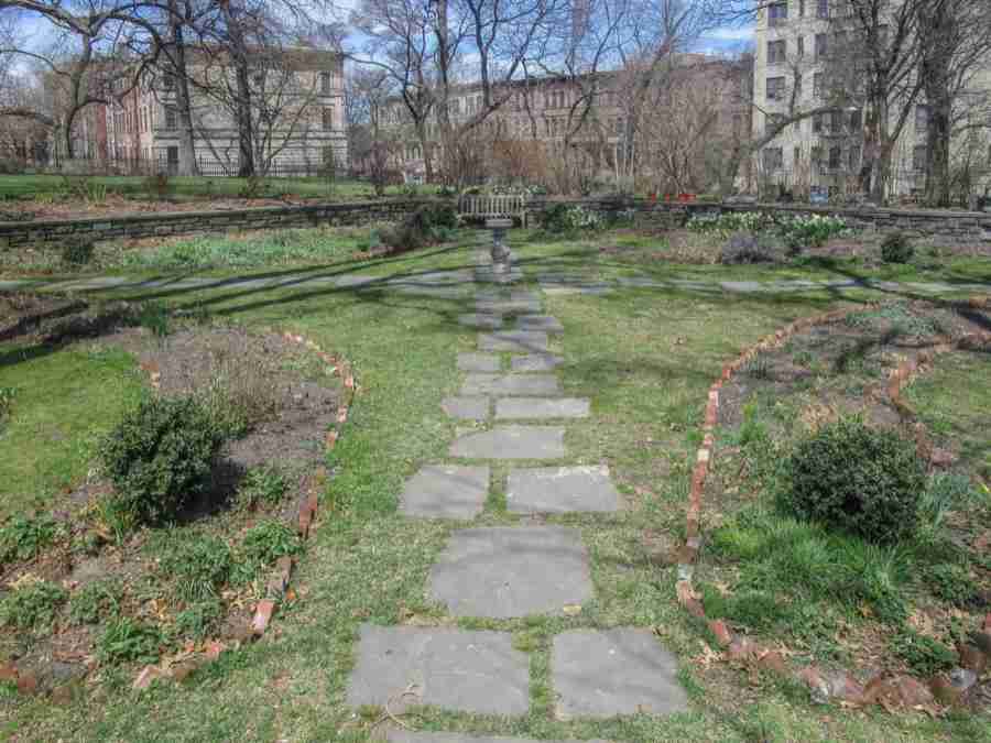 I giardini della Morris Jumel Mansion a Washington Heights, New York