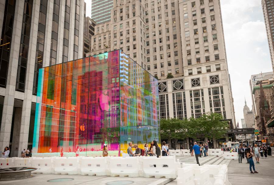 Il cubo di vetro dell'Apple Store sulla 5th Avenue