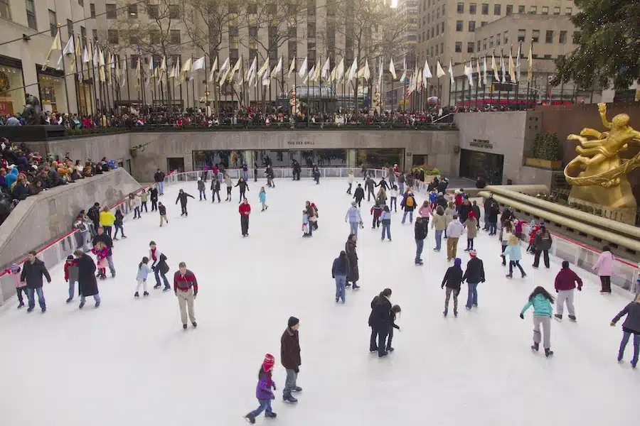 Piste di pattinaggio a New York