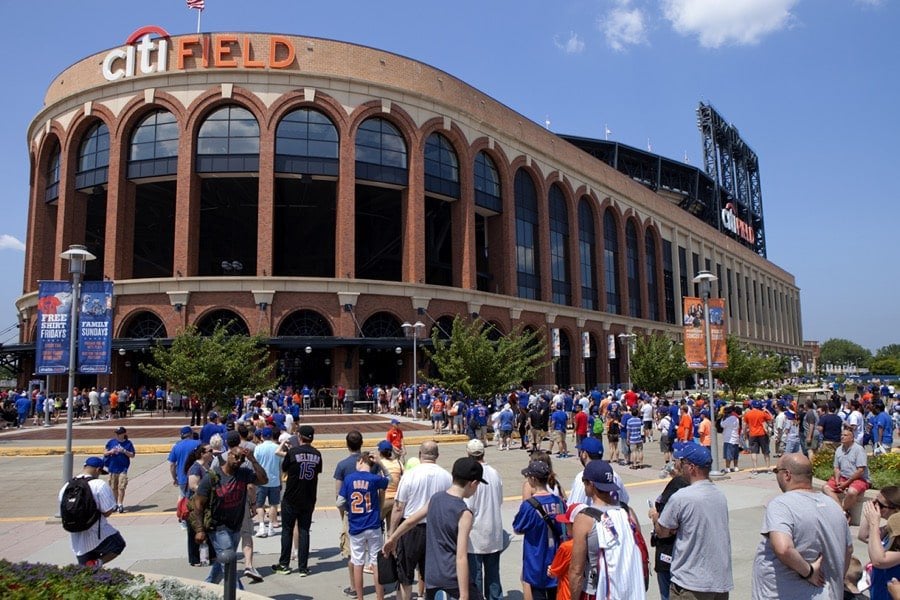 Lo stadio Citi Field durante un giorno di partita