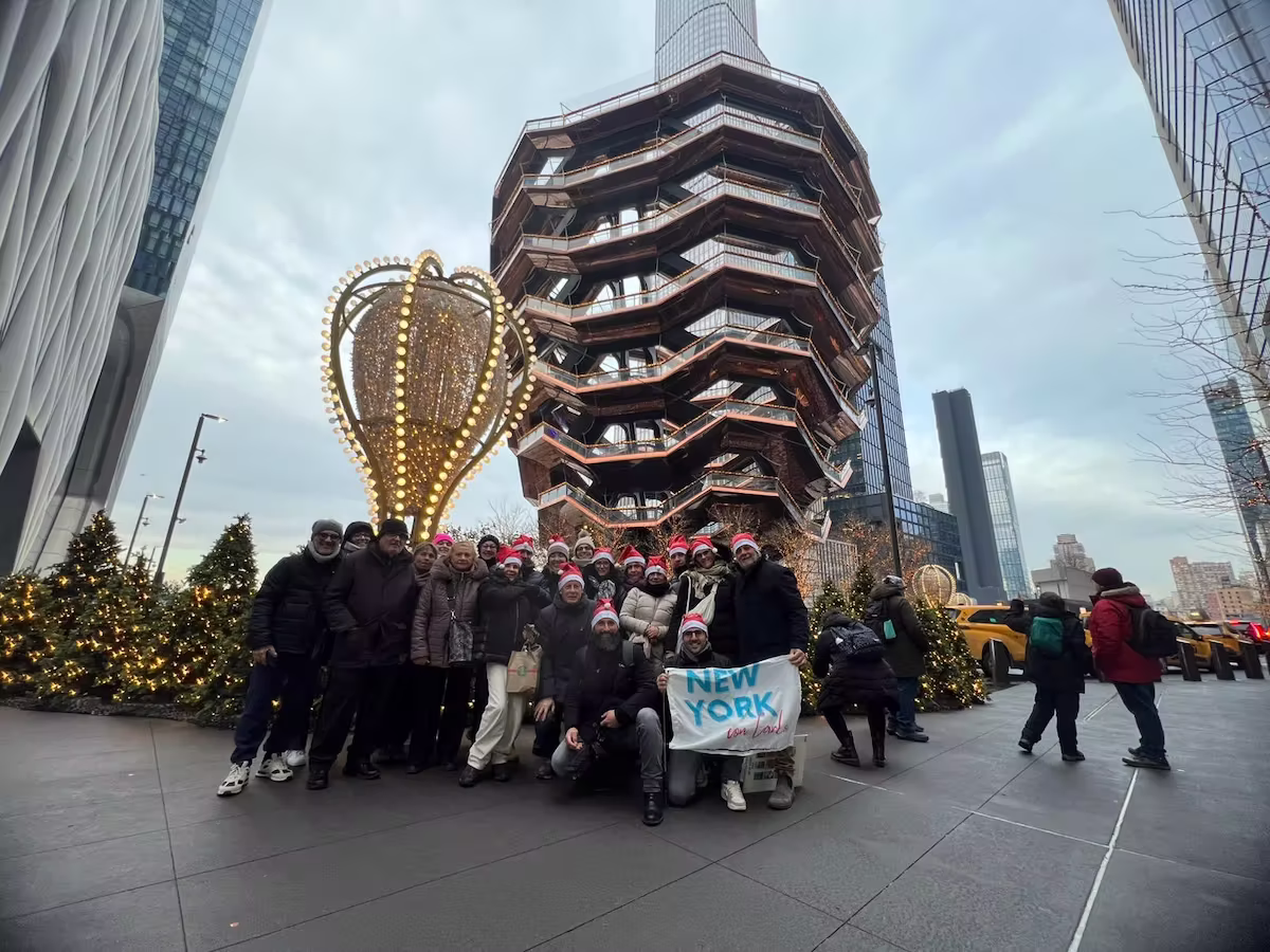 Viaggiare in gruppo significa condividere l'esperienza con altre persone, senza contare le sorprese che vi aspettano!